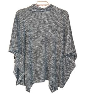 BLACK soot combo smock turtle neck sweater with draped sleeves size X-Large